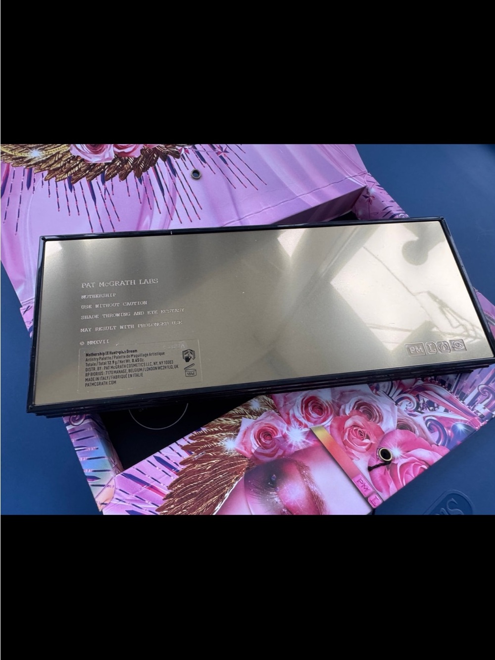 Pat McGrath Labs • Mothership Huetopian IX Eyeshadow Palette - Picture 8 of 9